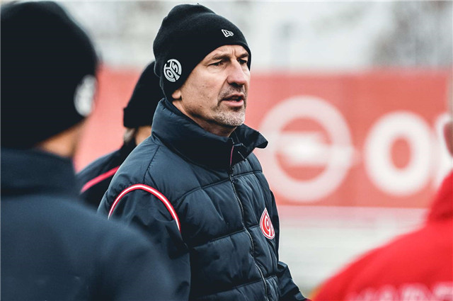 贝博娱乐-这也行？罗马冲刺阶段强势反弹冲刺阶段里尔备战欧篮联，金州勇士今晨队长鼓劲的简单介绍-贝博娱乐